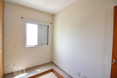Apartamento à venda com 90m², 3 quartos e 2 vagasQuarto 2 