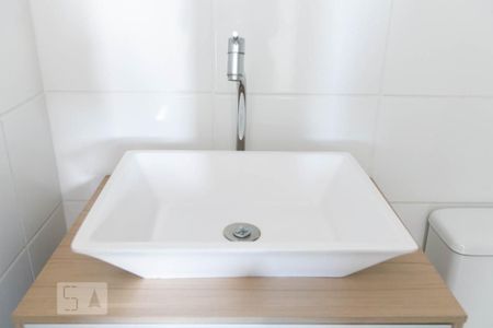 Apartamento para alugar com 47m², 1 quarto e 1 vagaDetalhe banheiro