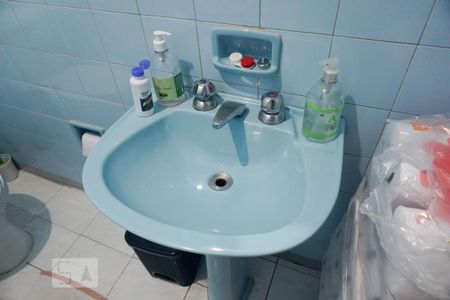 Casa à venda com 425m², 4 quartos e 4 vagasBanheiro 1