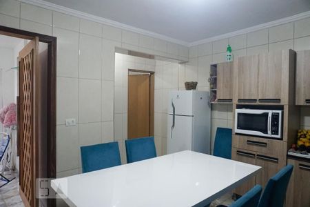 Casa à venda com 425m², 4 quartos e 4 vagasCozinha
