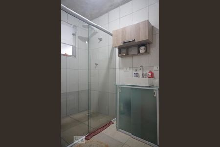 Casa à venda com 425m², 4 quartos e 4 vagasBanheiro 2