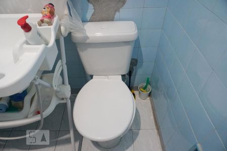 Casa à venda com 425m², 4 quartos e 4 vagasBanheiro 1