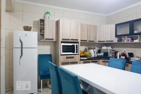 Casa à venda com 425m², 4 quartos e 4 vagasCozinha