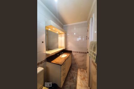 Apartamento à venda com 185m², 3 quartos e 3 vagasBanheiro da Suíte 2