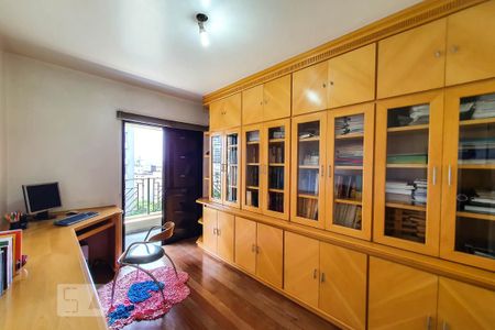 Apartamento à venda com 185m², 3 quartos e 3 vagasEscritório