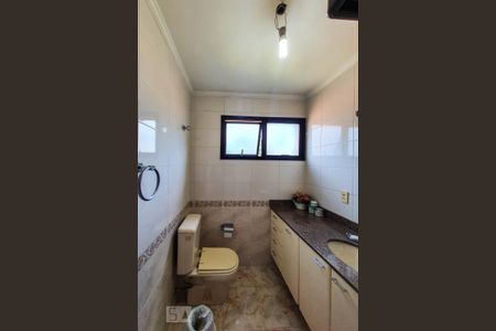 Apartamento à venda com 185m², 3 quartos e 3 vagasBanheiro da Suíte 1