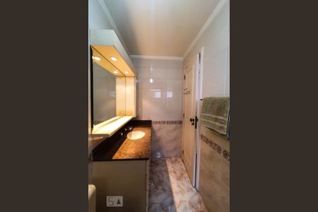 Apartamento à venda com 185m², 3 quartos e 3 vagasBanheiro da Suíte 2