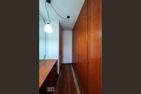 Apartamento à venda com 185m², 3 quartos e 3 vagasCloset Suíte 3