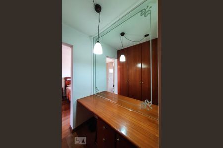 Apartamento à venda com 185m², 3 quartos e 3 vagasCloset Suíte 3