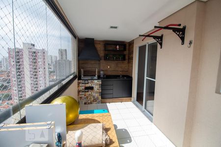 Sacada de apartamento para alugar com 3 quartos, 115m² em Vila Bertioga, São Paulo