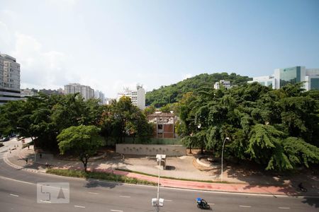 Sala vista de apartamento à venda com 3 quartos, 102m² em Centro, Niterói