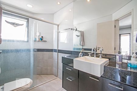 Apartamento à venda com 150m², 4 quartos e 3 vagasBanheiro da Suite 3 Master