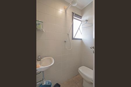 Apartamento à venda com 150m², 4 quartos e 3 vagasBanheiro da Suite de Serviço