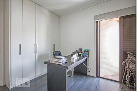Apartamento à venda com 150m², 4 quartos e 3 vagasQuarto / Escritório