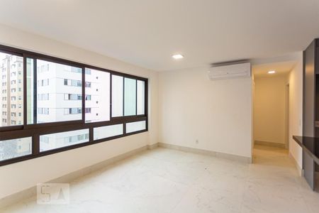 Sala de apartamento para alugar com 2 quartos, 71m² em Funcionários, Belo Horizonte