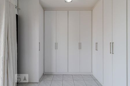 Apartamento à venda com 78m², 1 quarto e 2 vagasQuarto
