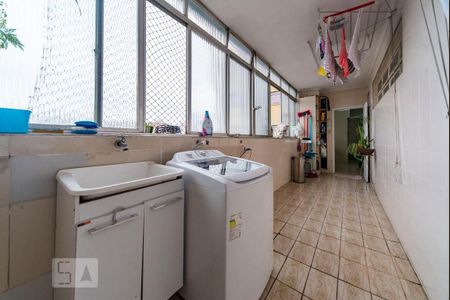 Apartamento para alugar com 210m², 4 quartos e 1 vagaÁrea de Serviço 