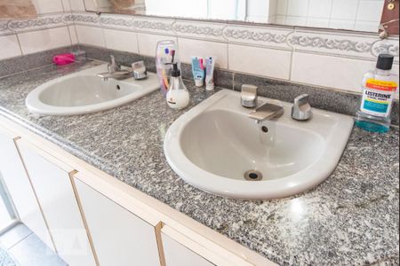 Apartamento para alugar com 210m², 4 quartos e 1 vagaPias