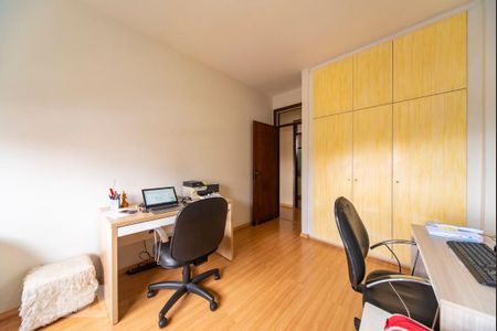 Apartamento para alugar com 210m², 4 quartos e 1 vagaQuarto 1