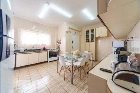 Apartamento para alugar com 210m², 4 quartos e 1 vagaCozinha