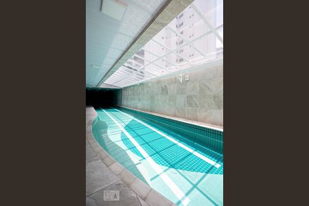 Apartamento para alugar com 74m², 1 quarto e 1 vagaPiscina