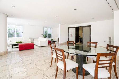 Apartamento para alugar com 74m², 1 quarto e 1 vagaSalão de Festas