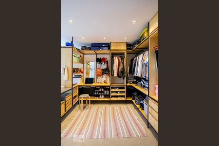 Apartamento para alugar com 74m², 1 quarto e 1 vagaCloset