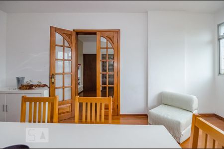 Apartamento à venda com 172m², 4 quartos e 2 vagas Apartamento à venda com 172m², 4 quartos e 2 vagasSala de Jantar