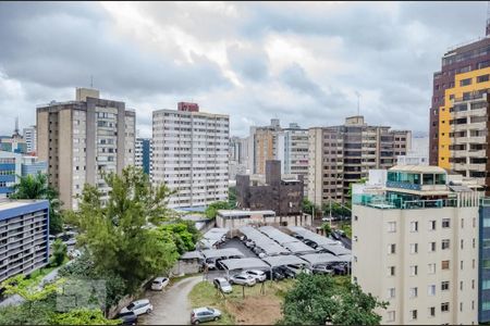 Apartamento à venda com 172m², 4 quartos e 2 vagas