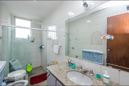 Apartamento à venda com 172m², 4 quartos e 2 vagas Apartamento à venda com 172m², 4 quartos e 2 vagasBanheiro Social