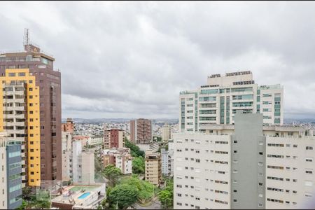 Apartamento à venda com 172m², 4 quartos e 2 vagas
