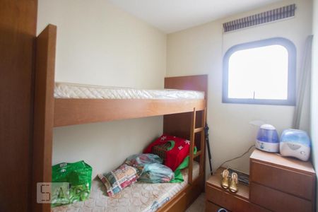 Apartamento para alugar com 328m², 4 quartos e 4 vagasQuarto de Serviço 2
