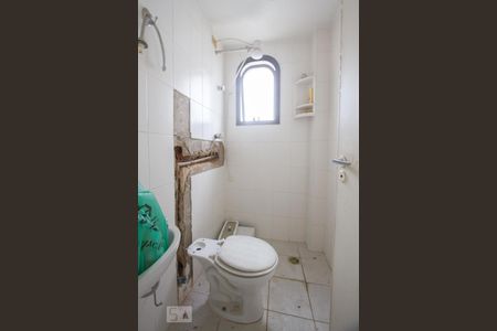 Apartamento para alugar com 328m², 4 quartos e 4 vagasBanheiro de Serviço