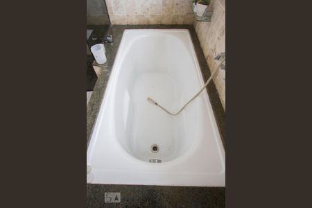 Apartamento para alugar com 328m², 4 quartos e 4 vagasDetalhe Banheiro Suíte 4