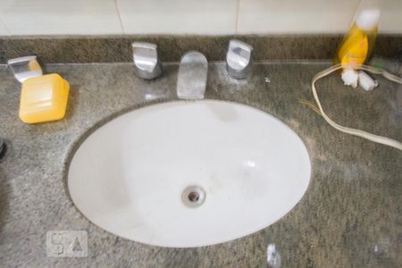 Apartamento para alugar com 328m², 4 quartos e 4 vagasDetalhe Banheiro Suíte 3