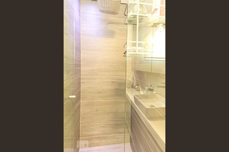 Apartamento à venda com 75m², 2 quartos e 1 vagaBanheiro da suíte