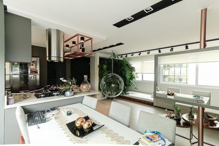 Sala de apartamento à venda com 2 quartos, 75m² em Menino Deus, Porto Alegre