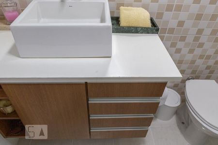 Apartamento para alugar com 64m², 2 quartos e 1 vagaBanheiro 