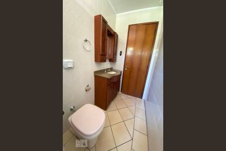 Casa à venda com 239m², 3 quartos e 2 vagasBanheiro 2