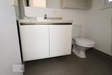 Apartamento para alugar com 77m², 3 quartos e 2 vagas Apartamento para alugar com 77m², 3 quartos e 2 vagasBanheiro da Suíte