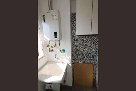 Área de Serviço de apartamento para alugar com 3 quartos, 77m² em Navegantes, Porto Alegre