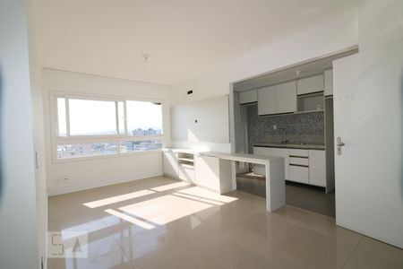 Sala de apartamento para alugar com 3 quartos, 77m² em Navegantes, Porto Alegre