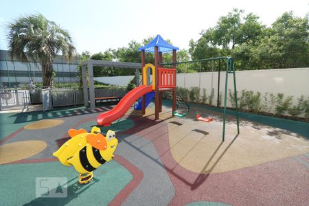 Apartamento para alugar com 77m², 3 quartos e 2 vagas Apartamento para alugar com 77m², 3 quartos e 2 vagasÁrea Comum - Playground