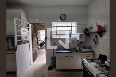 Casa à venda com 87m², 2 quartos e 2 vagasCozinha - Armários