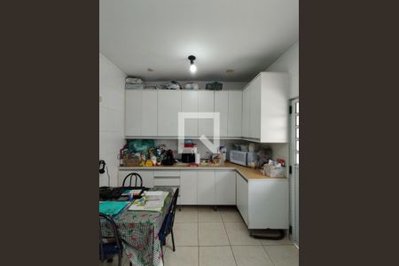 Casa à venda com 87m², 2 quartos e 2 vagasCozinha - Armários