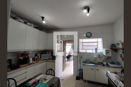 Casa à venda com 87m², 2 quartos e 2 vagasCozinha - Armários