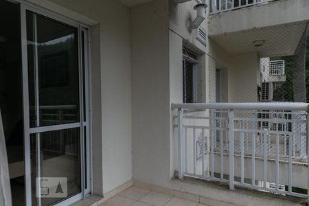 Sacada de apartamento para alugar com 3 quartos, 83m² em Marapé, Santos