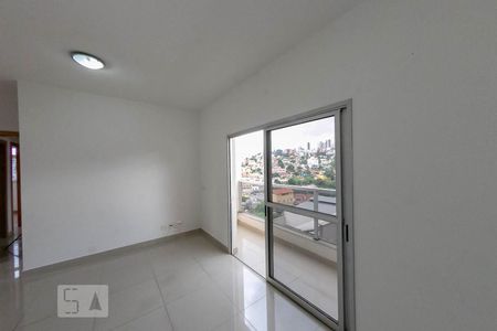 Sala de apartamento para alugar com 3 quartos, 80m² em Parque São José, Belo Horizonte