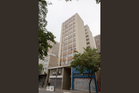 Apartamento à venda com 45m², 1 quarto e sem vaga Apartamento à venda com 45m², 1 quarto e sem vagaFachada
