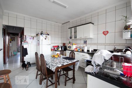 Casa para alugar com 98m², 2 quartos e 1 vagaCozinha